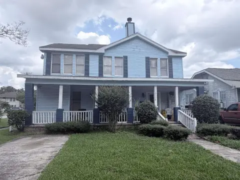Maintained Three-Unit Triplex