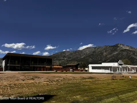Mixed-Use Development with 6-Unit Building