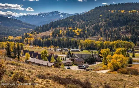Multi-Unit Lodging and Dining Property