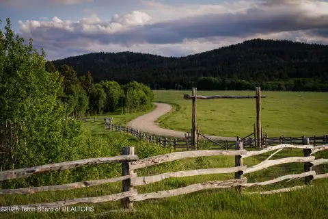 Large Acreage Ranch Parcel