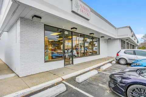 High-Traffic Retail Space Available