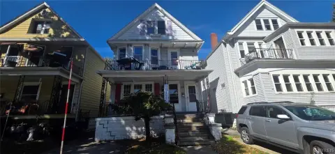 Duplex with 2025 Roof