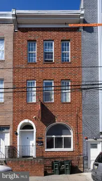 8-Bedroom Student Housing Apartment Building