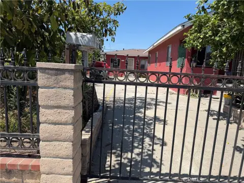 Quadplex with Alley Access