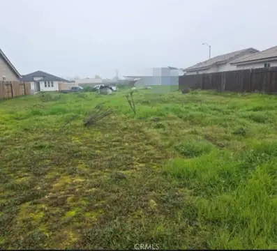 Residential Lot in Established Neighborhood