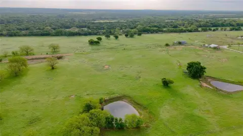 Improved Land in Sunset, Texas