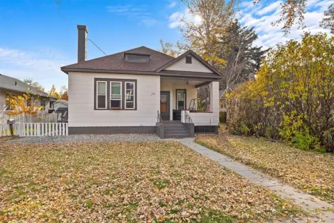 Updated Duplex with Rental History