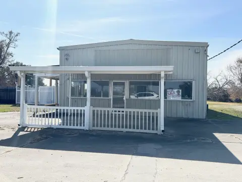 Mixed-Use Property with Warehouse
