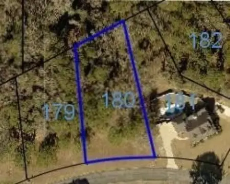 Residential Lot in Country Club