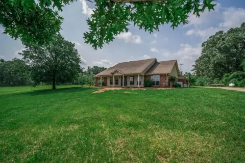 Farmstead on 21+ Acres