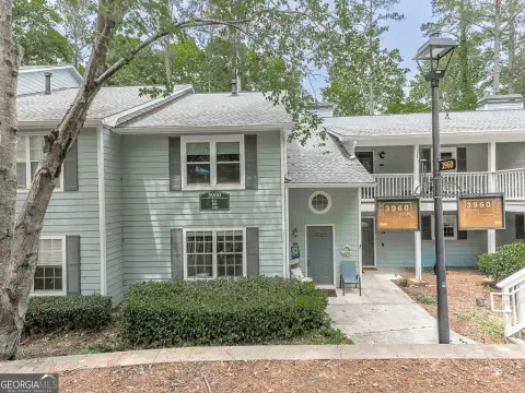Updated Condo in Marietta Community