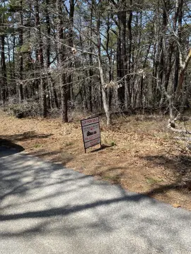 Wellfleet Acreage Near Beaches