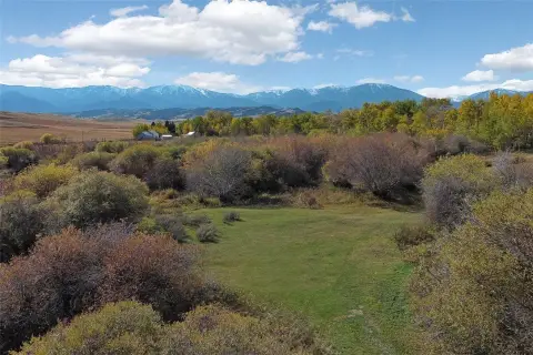 14 Acres Near Beartooth Mountains