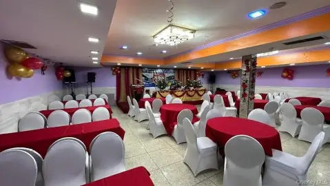 Restaurant with Party Hall
