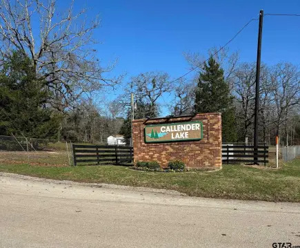 Buildable Lot in Callender Lake