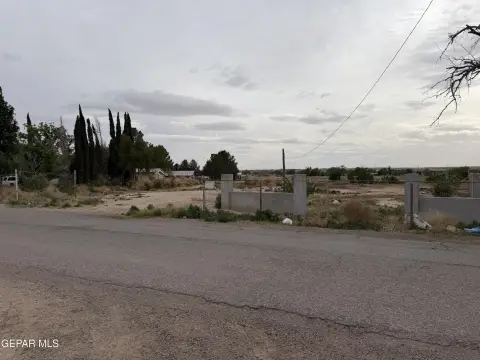 San Elizario Land with Water