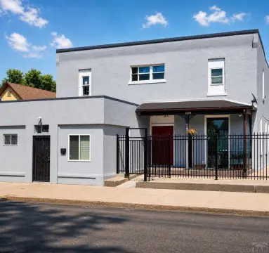 Remodeled 9-Unit Apartment Building