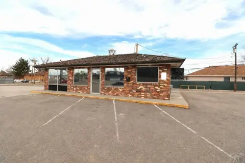 Retail Building with Monument Sign