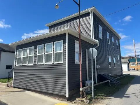 Remodeled Office and Retail Opportunity