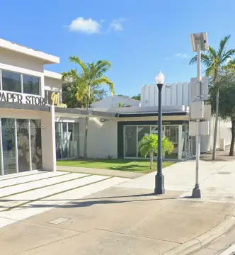 Retail Space on Biscayne Boulevard