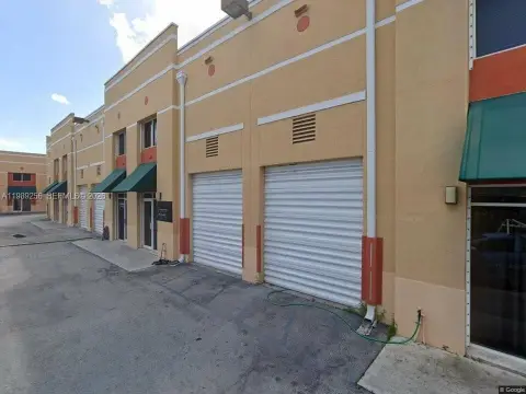 Versatile Condo Warehouse Unit