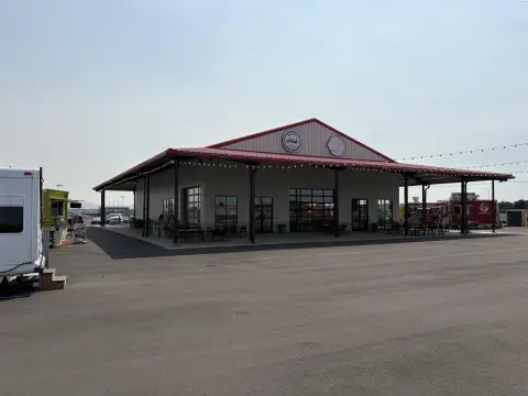 Restaurant with Food Truck Park