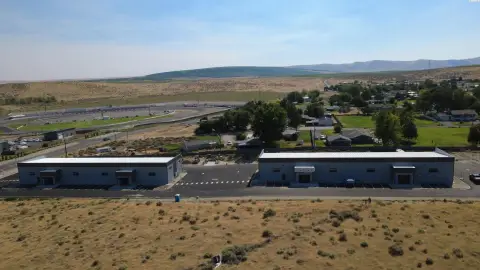 Industrial Flex Buildings with 20-Foot Clear Height
