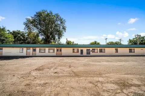 Five-Unit Office Building