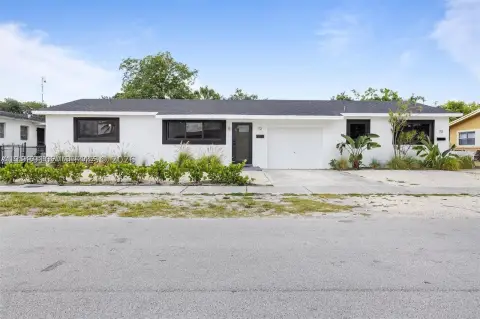 Turnkey Duplex with Hurricane-Impact Windows