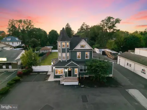 Renovated Victorian Quadplex