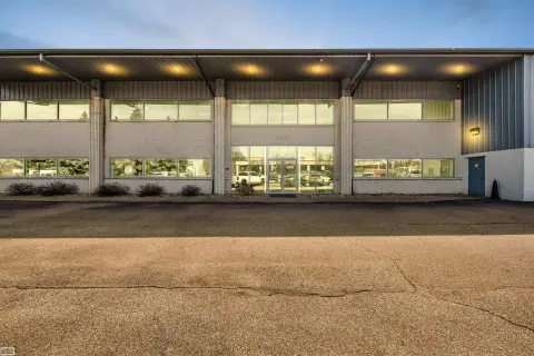 Office-Warehouse Flex Space