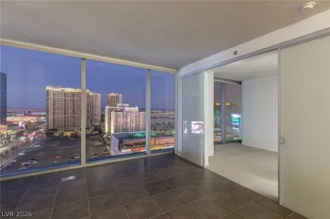 Las Vegas High-Rise Condo