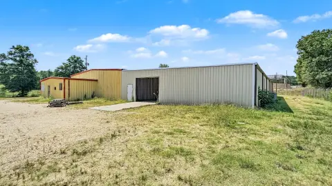 Industrial Warehouse on Acreage