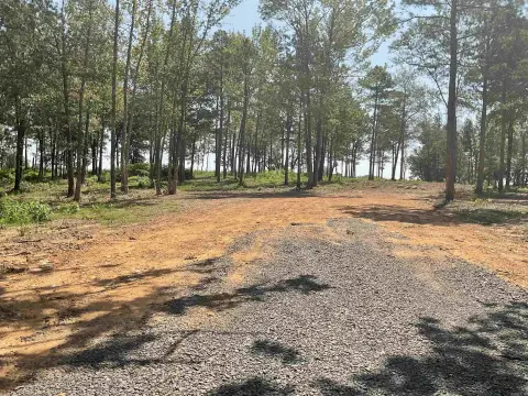 9 Acres on Highway 16