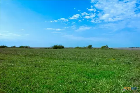 Waterfront Lot in Beachside Community