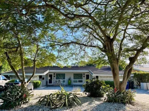 Income-Generating Duplex with Patio
