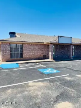 El Paso Commercial Space