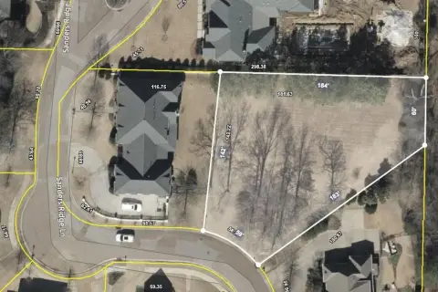 Estate Lot in Sanders Ridge