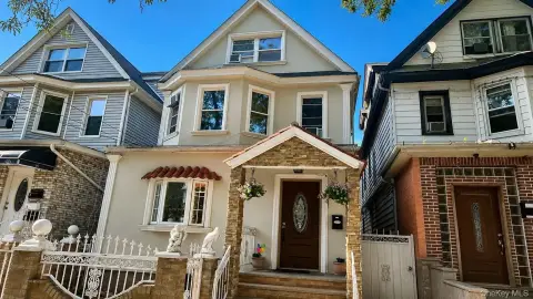 Move-In-Ready 3-Family Colonial
