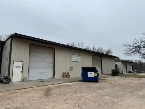 Granbury Warehouse Space Available