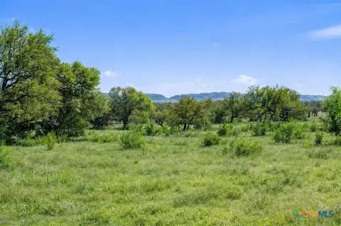 27 Acres Near Wine Trail