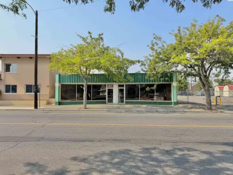Two-Space Retail Storefront