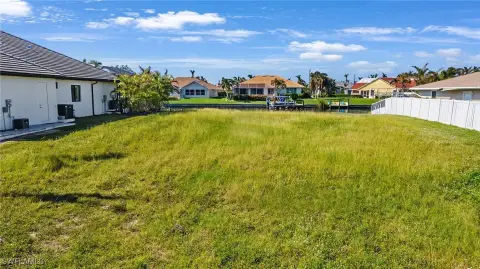 Cape Coral Gulf Access Lot