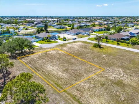 Oversized Corner Lot in Cape Coral