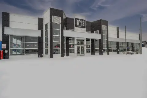 Flex Warehouse with Showroom and Offices