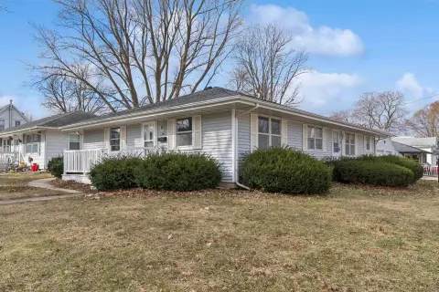 Reinbeck Duplex: Investment Opportunity