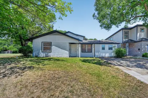 Triplex with Separate Apartments