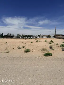 Residential Land in El Paso, TX
