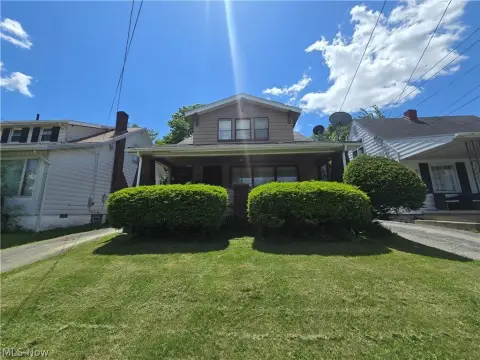 Youngstown Duplex with Income Potential