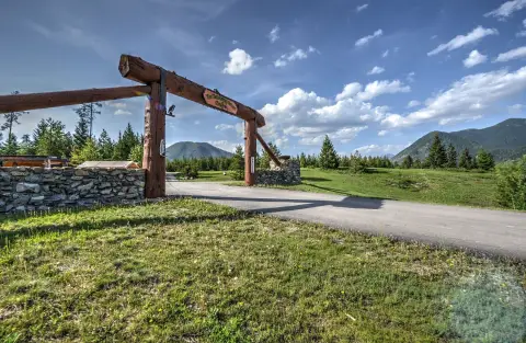 West Glacier Commercial Opportunity